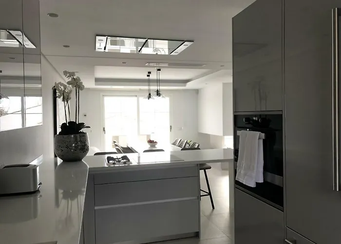 Apartament Modern Puente *