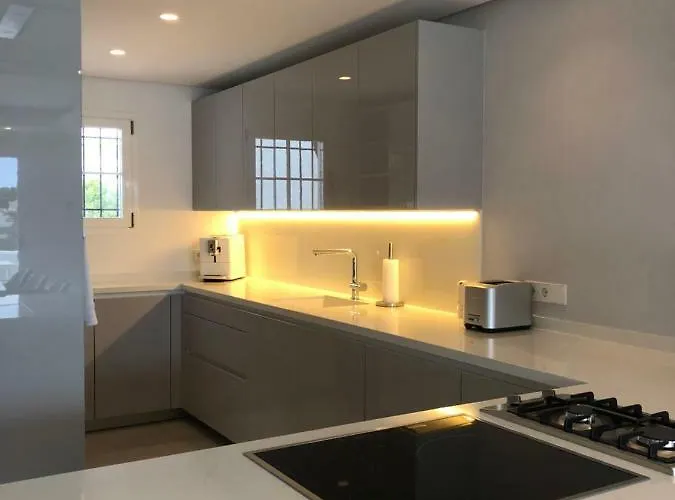 Modern Puente Apartament