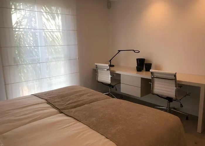 Modern Puente Apartament Marbella