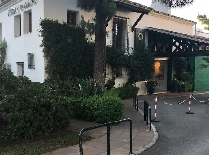 Modern Puente Apartament